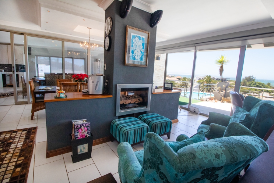 4 Bedroom Property for Sale in C Place Eastern Cape